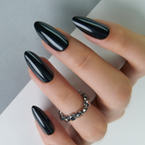 Shadow Kiss Glow – L Stiletto