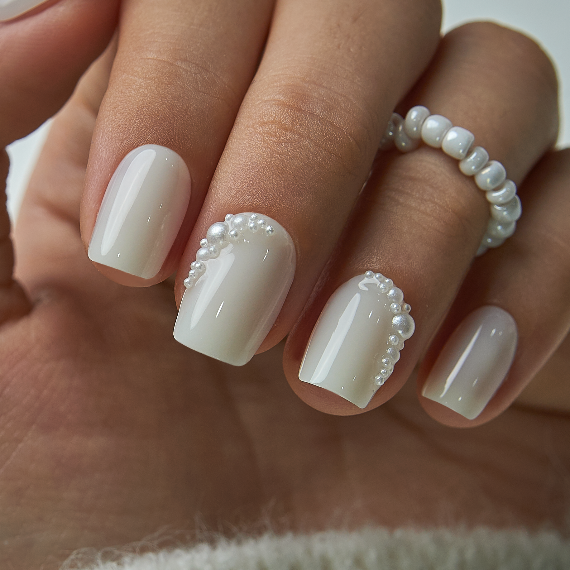 アメリカ ファイヤキング　 ボブネイルゴブレット6つ White hobnail Curvlife short squoval striped Fake Nails diamond milky glossy