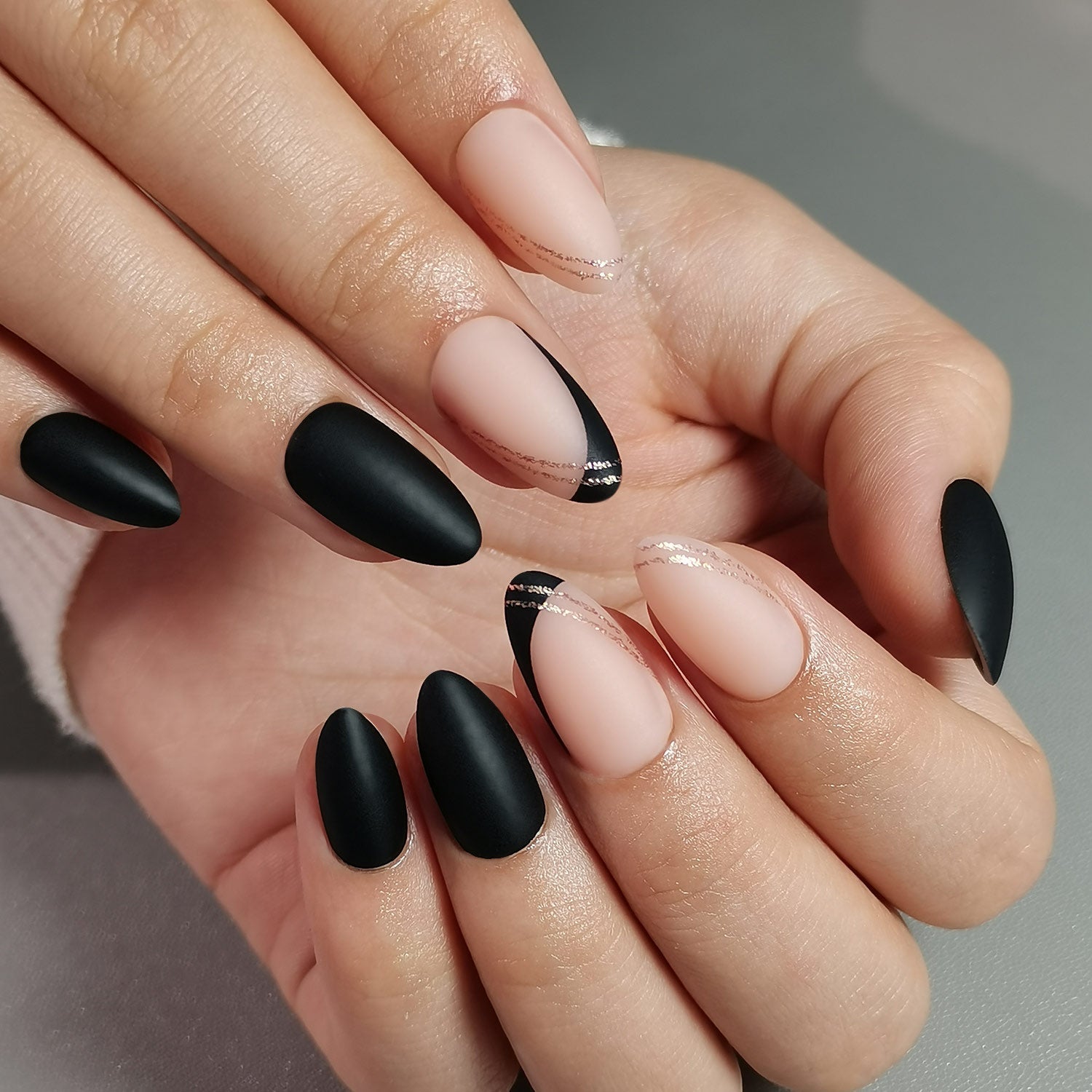 Matte Night – S Almond