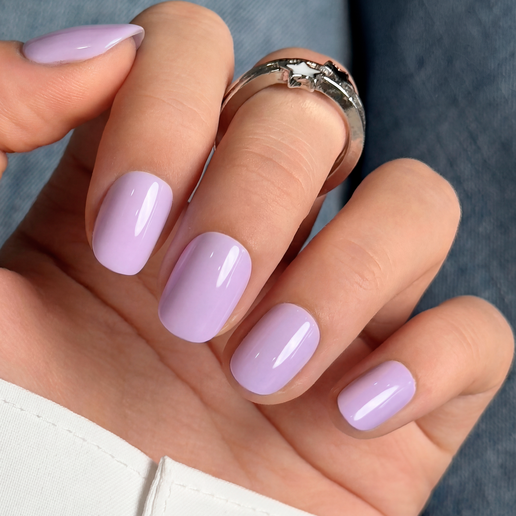 Curvlife short squoval gel press on nails pink glossy-shiny solid