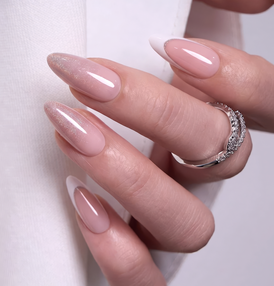Gleam Crown – L Almond