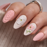 Designer’s Pick | Knitted Blossom –M Almond