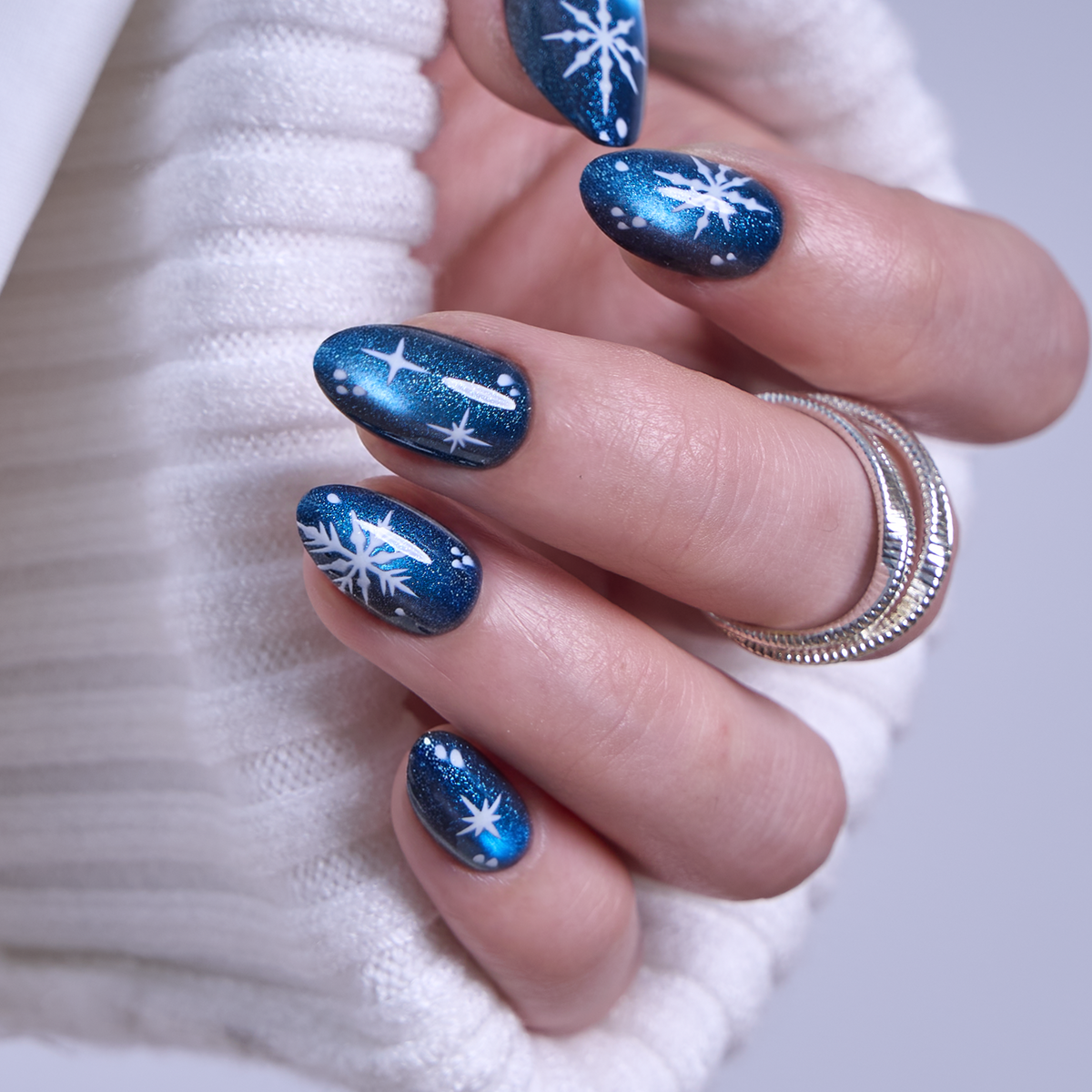 Designer's Pick | Starlit Snowfall - S Almond