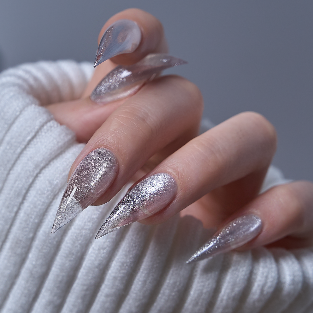 Crystal Veil - L Cat Claw nail