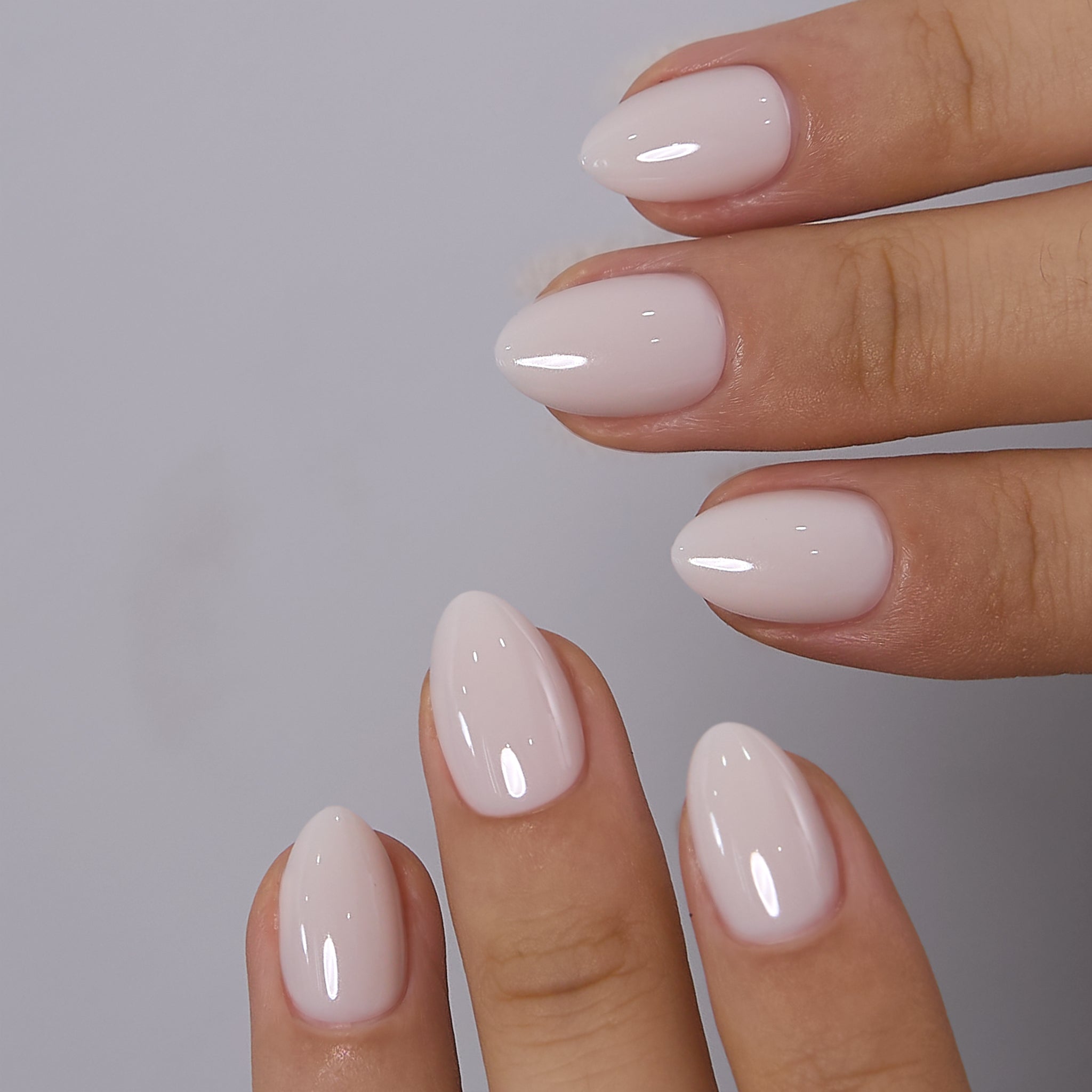 Curvlife extra-short almond gel press on nails kit nude glossy