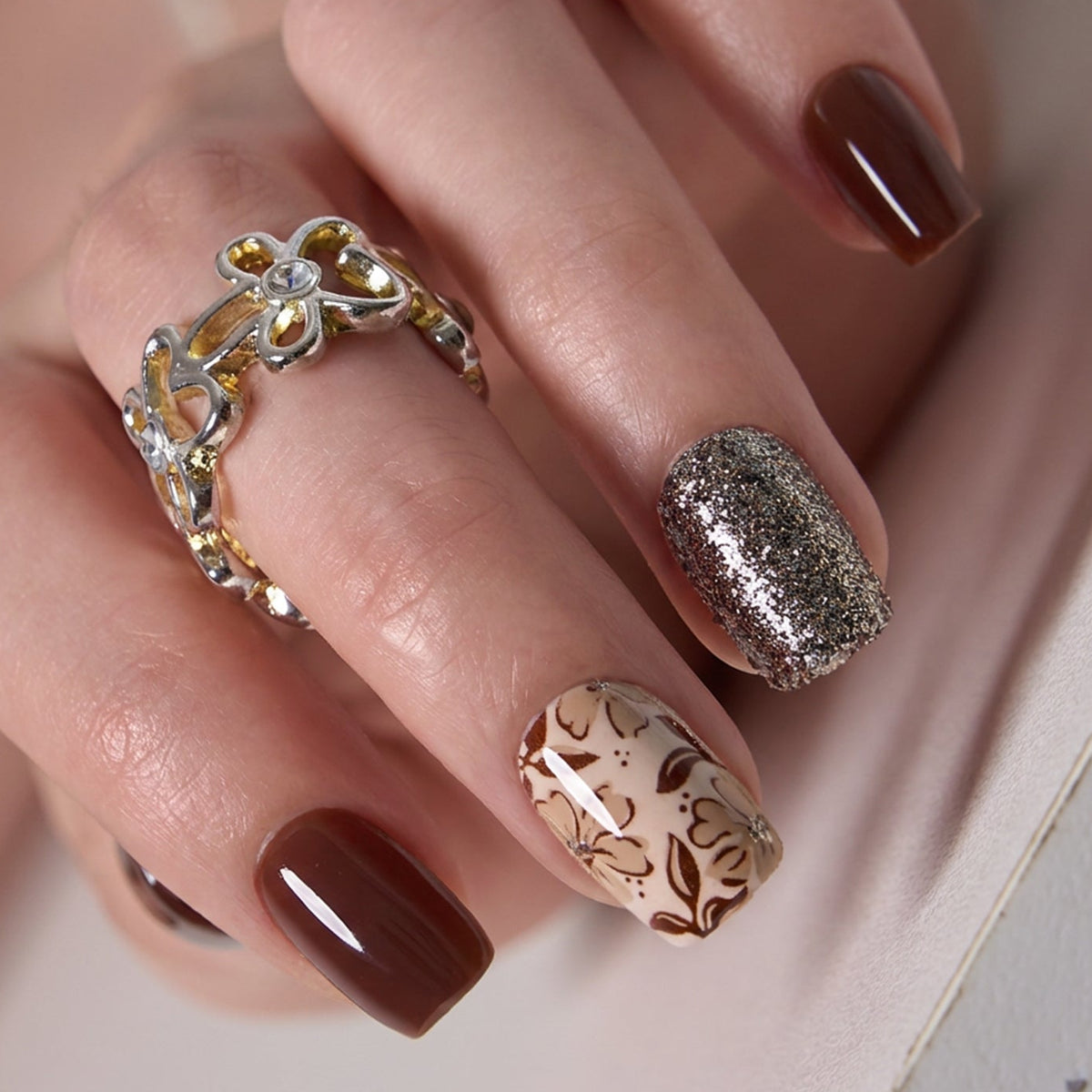 Golden Mocha – S Squoval