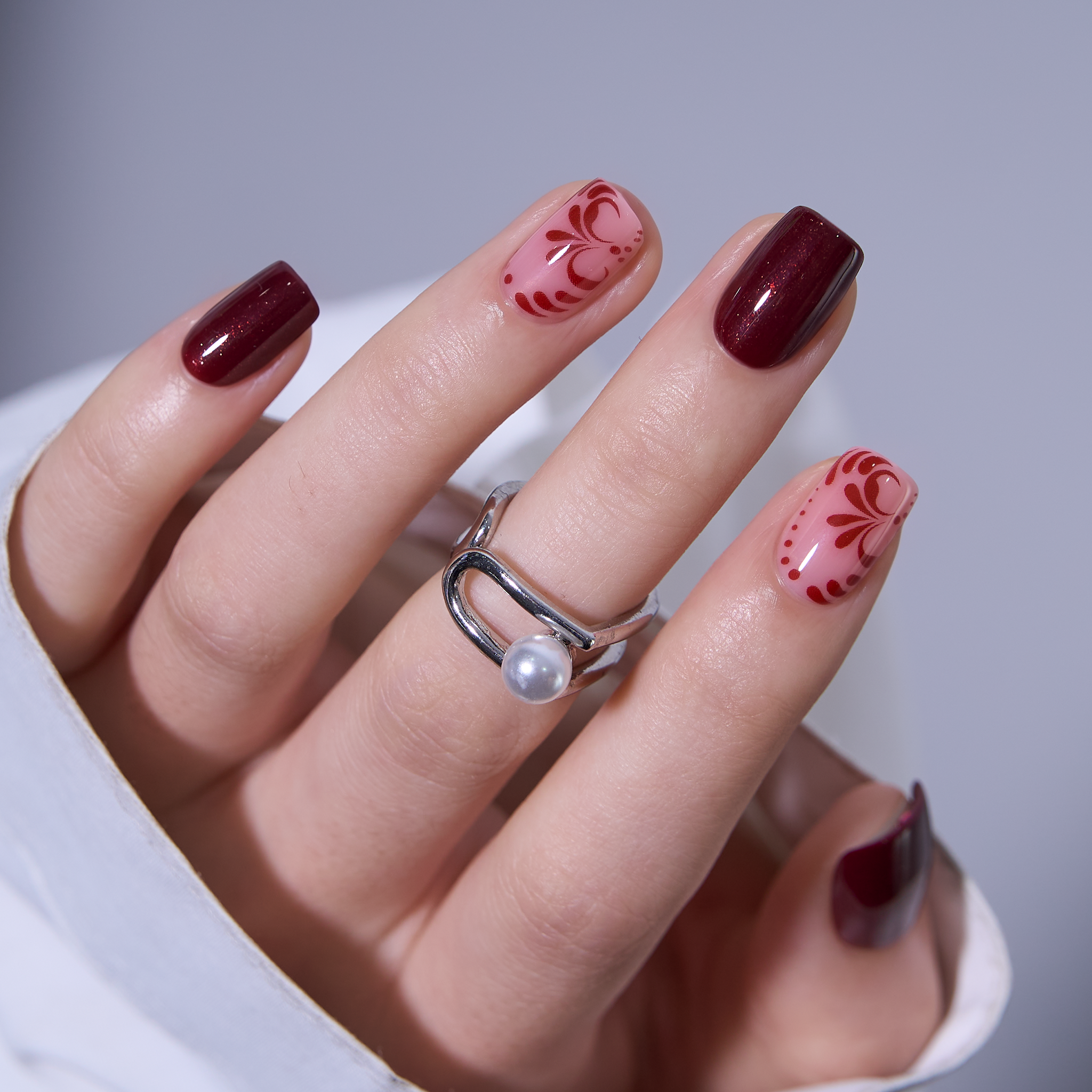 Burgundy Muse - S Squoval