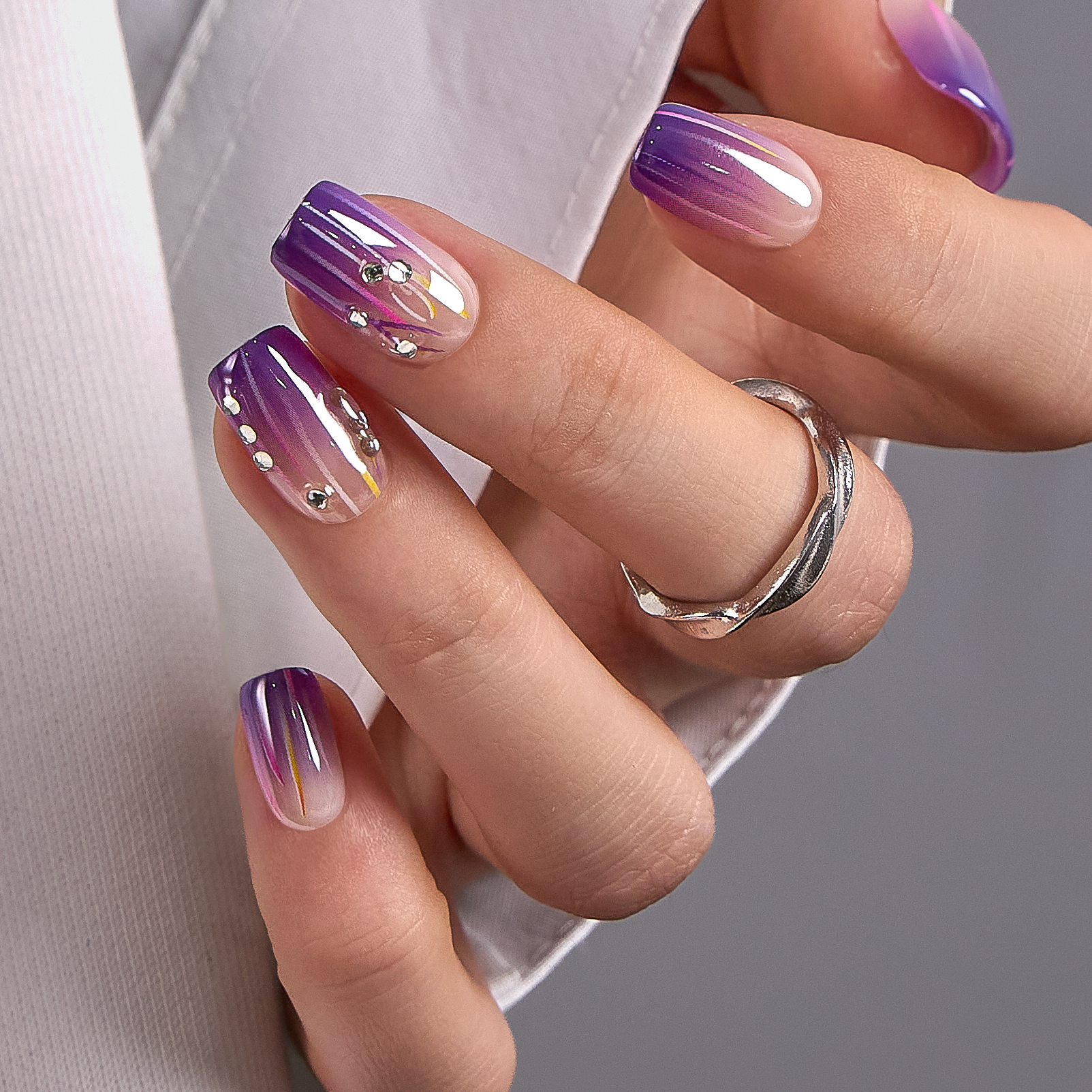Designer’s Pick | Aurora Shine – M Squoval