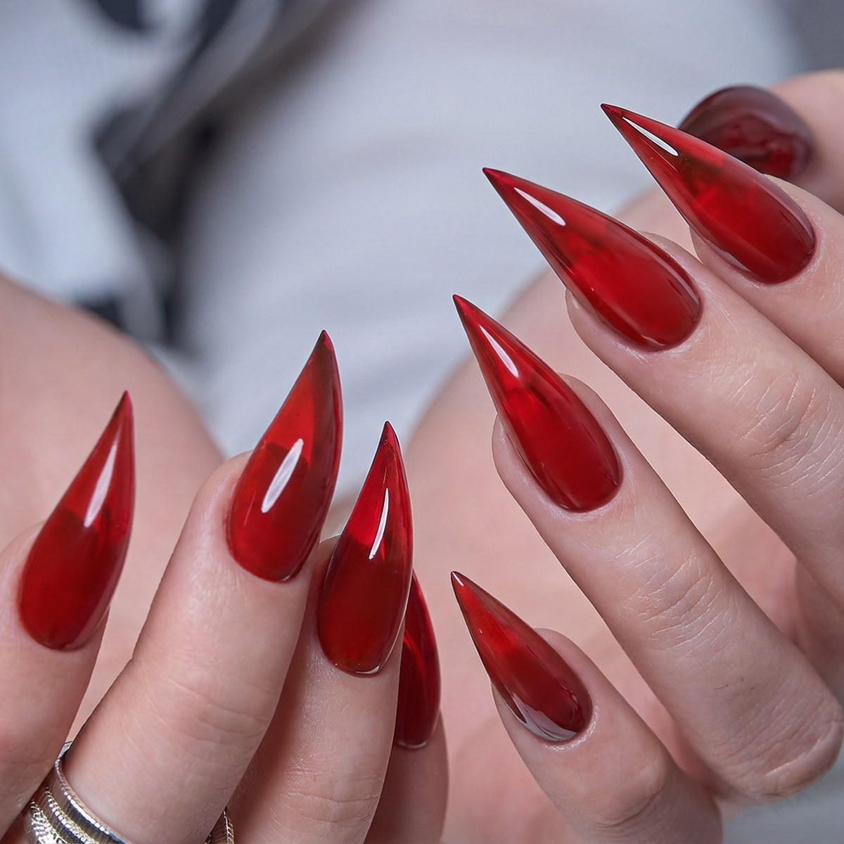 Ruby Glass - L Cat Claw nail