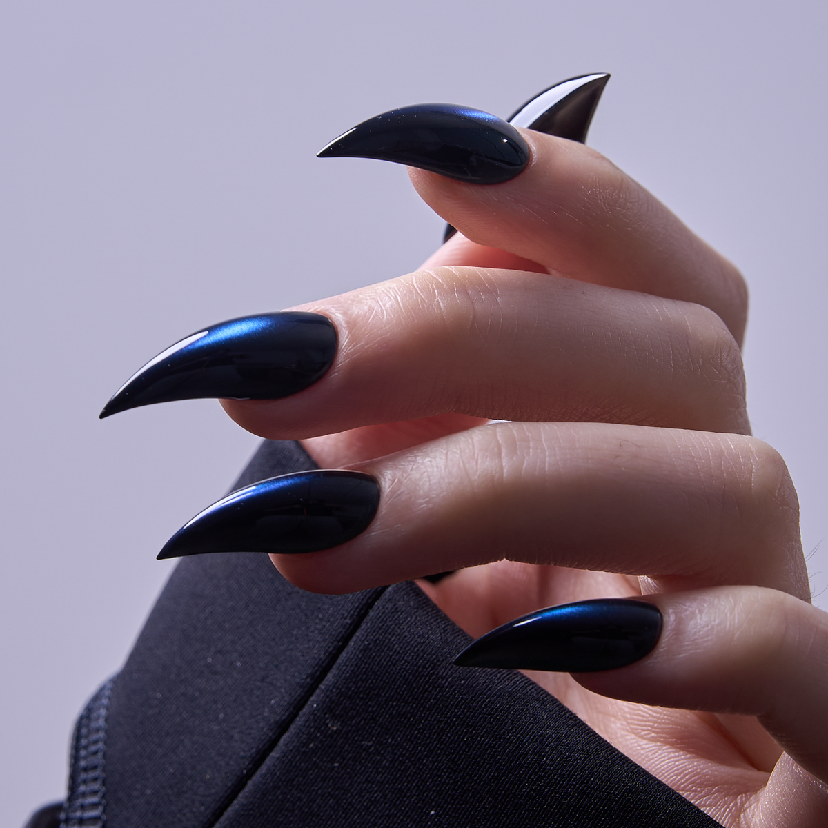 Sapphire Shift - L Cat Claw nail