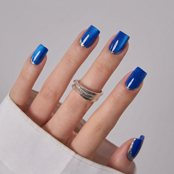 Sapphire Frost – M Squoval