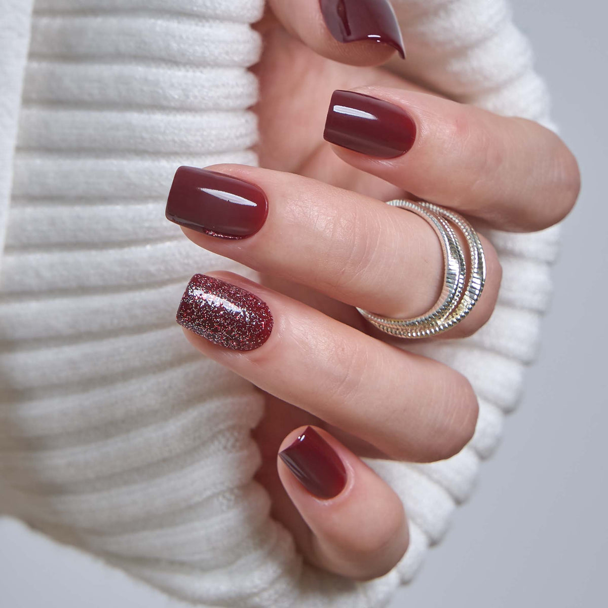 Burgundy Bling – S Squoval