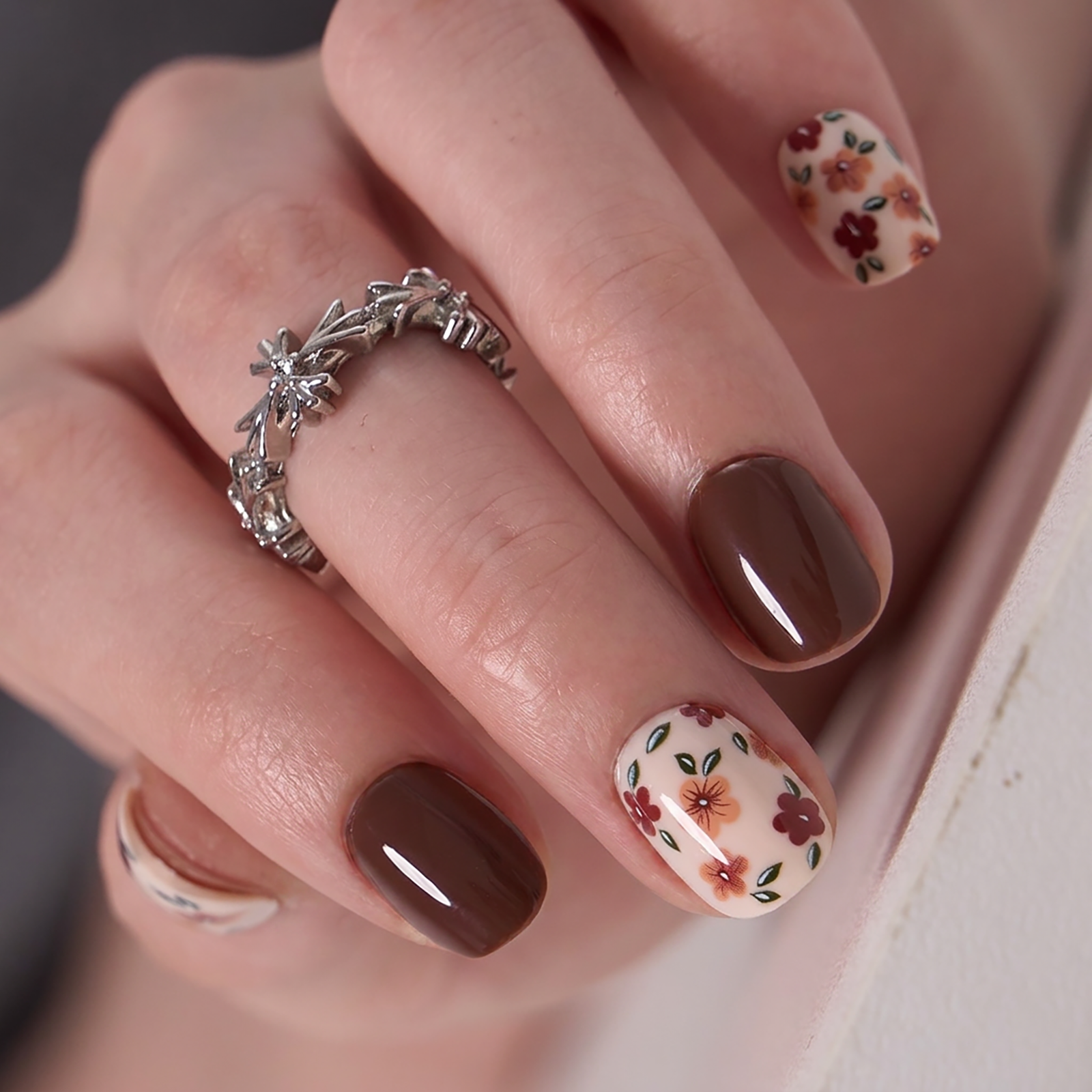 Mocha Flora - RS Squoval