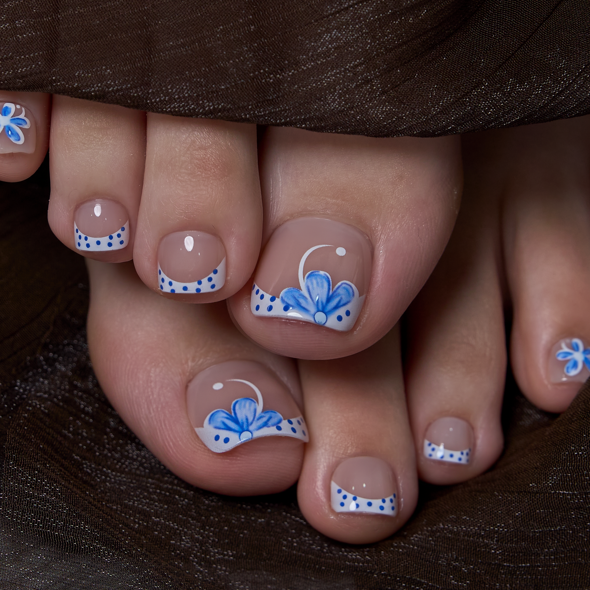 Daisy Breeze - Squoval Toenails