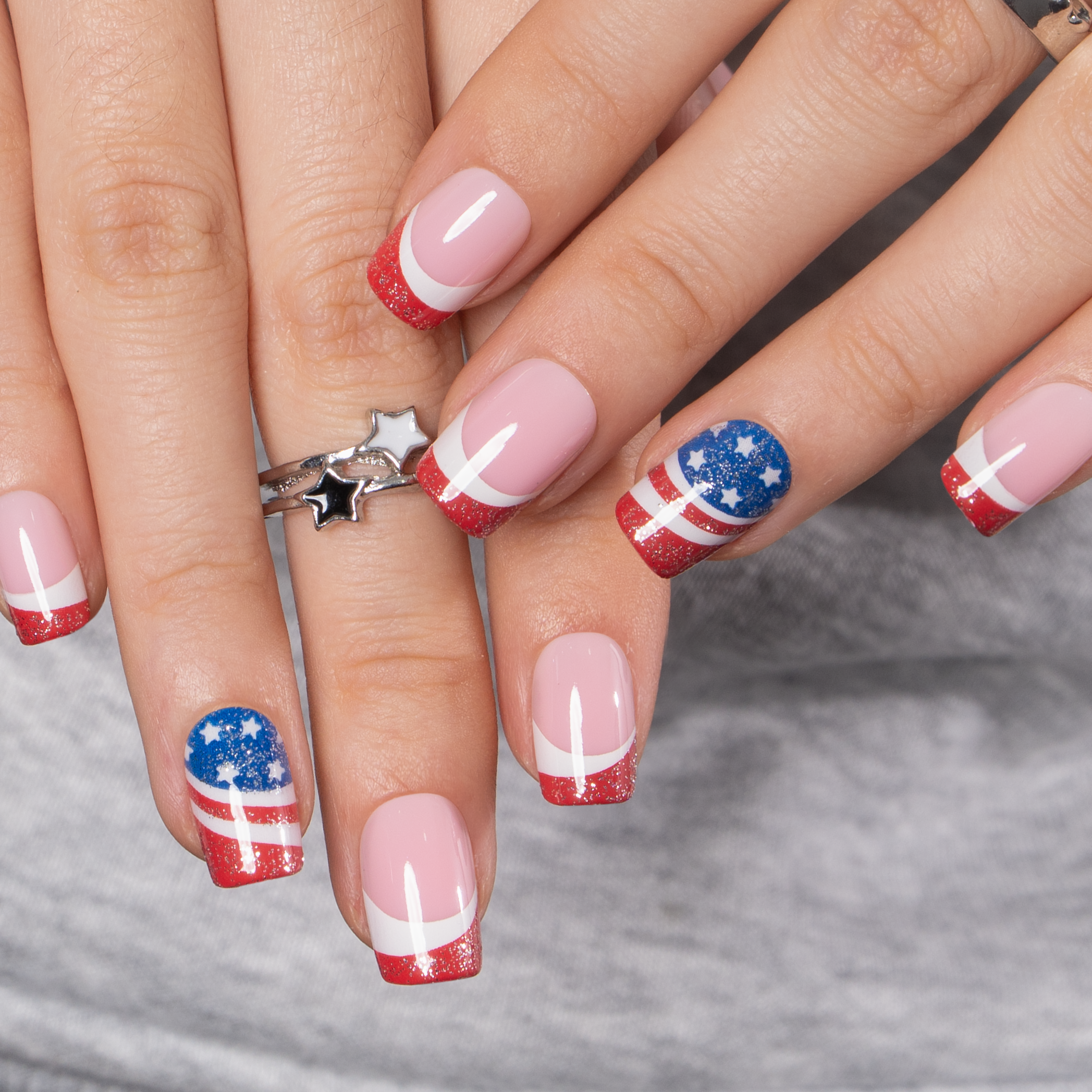 Liberty Sparkle–S Squoval
