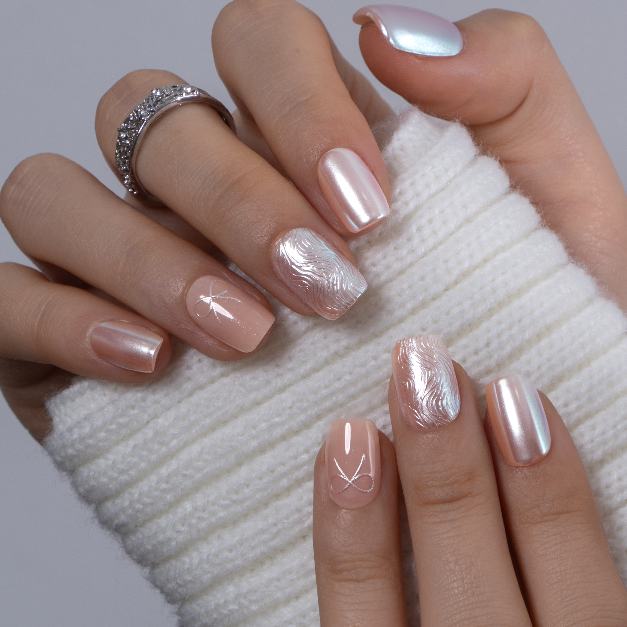 Designer’s Pick | Silver Bow – S Squoval