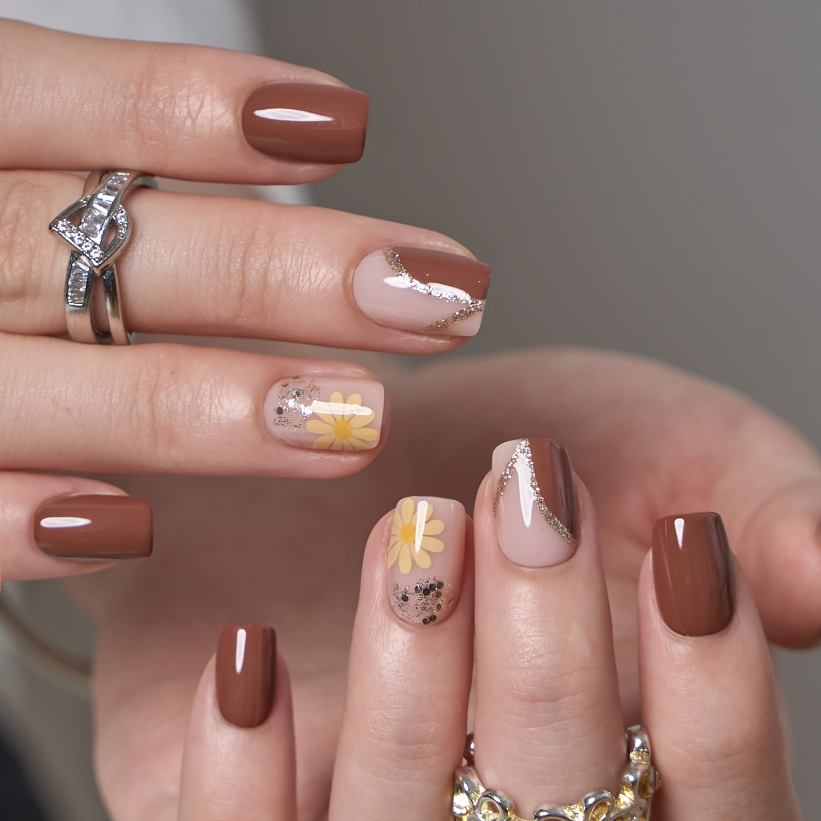 Autumn Daisy Glow - S Squoval