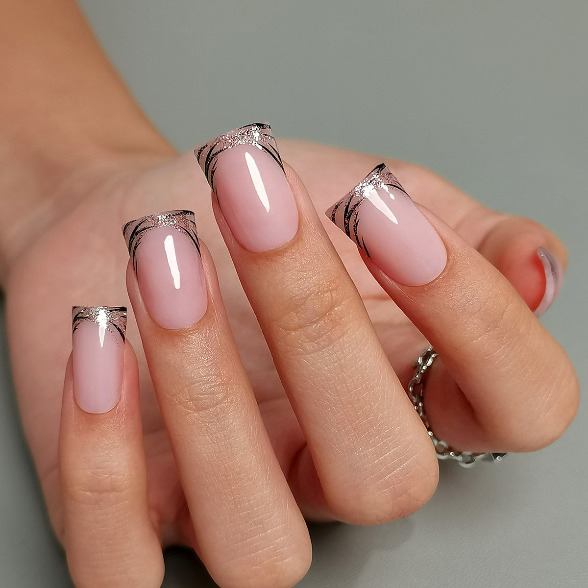 Pink Zebra Chic – M Duckbill