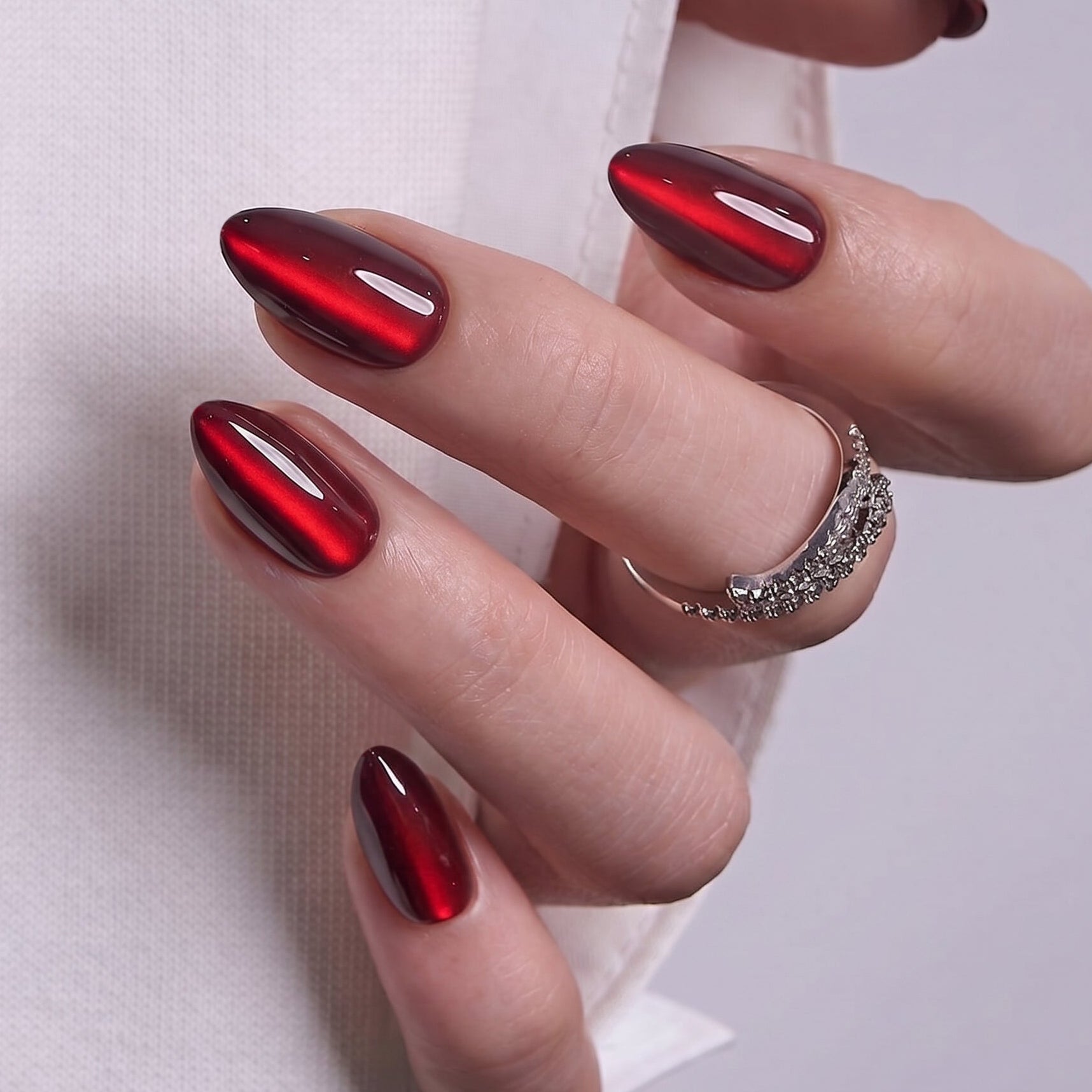 Velvet Flame – S Almond