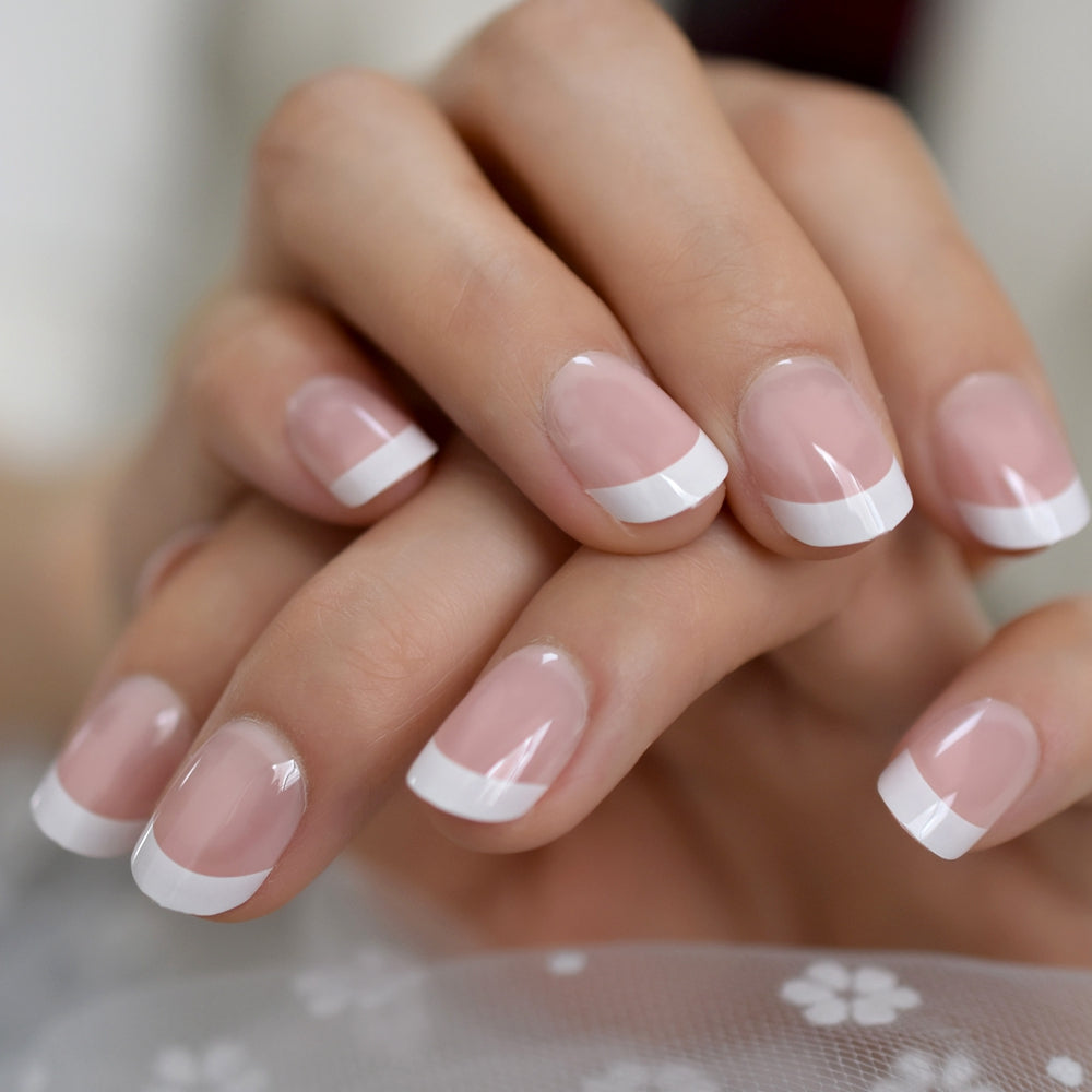 American Manicure vs French Manicure: What's the Difference? — PBL Magazine