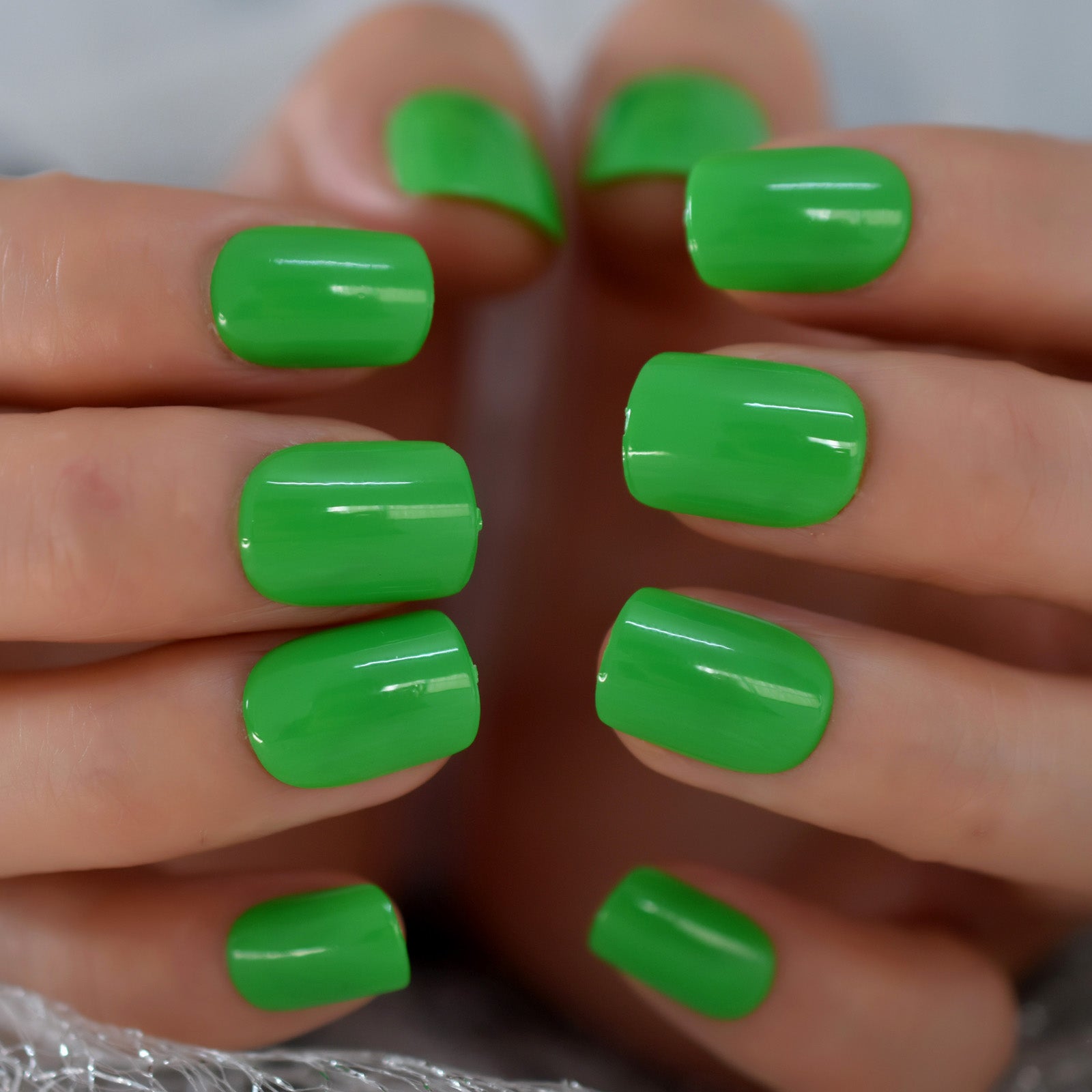 Vibrant Green Solid Soft Gel Glue on Nails Short Squoval – NOUMAY LIMITED